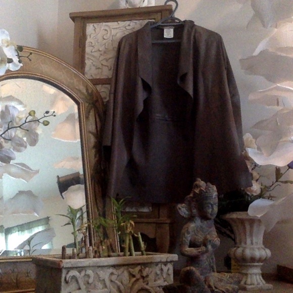 Jacket - Picture 2 of 4